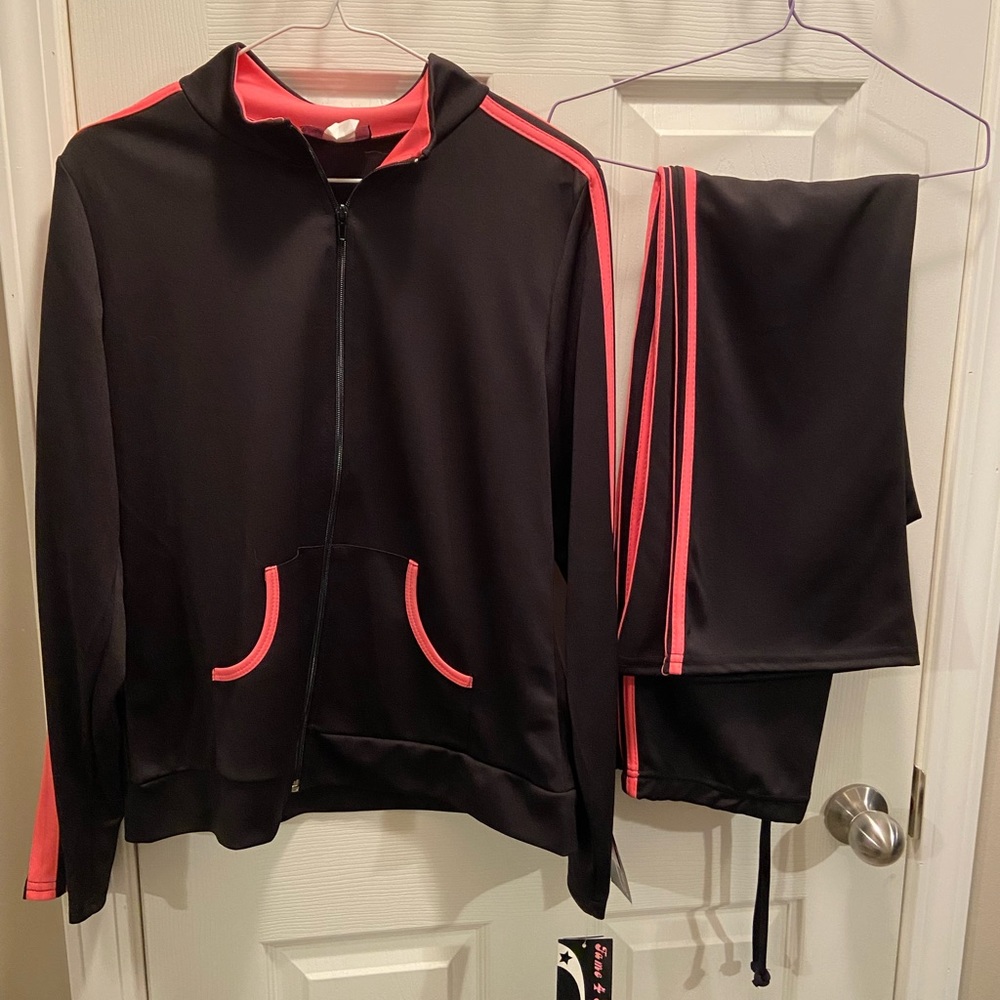NWT Fame 4 Fifteen Athletic Jacket & Pants Size Large